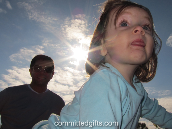 Photographing in bright sun with the flash